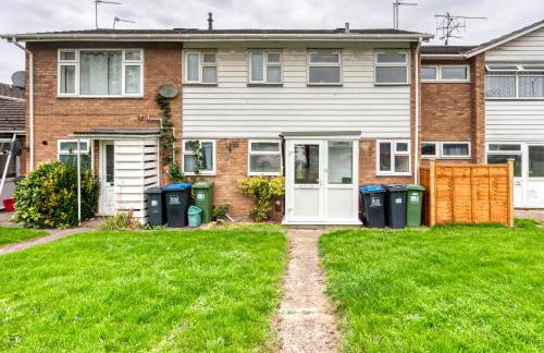 Near Warwick Hospital, Cozy Studio, Free Parking - Foto 6