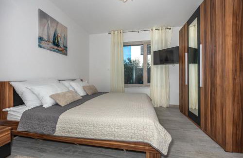 Luxury White Sails Villas with a Multi Sport Court and Sea View - Photo 65