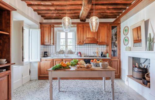 Villa Aperitivo, Romantic and Panoramic Stone Farm - Foto 9