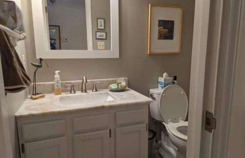 NEW! Stately 3BR25BA near Rockwood - Foto 14