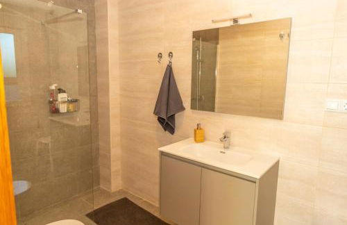 Apartamento Sereno 1 | Piscina, Garaje, Terraza y Playa - Foto 12
