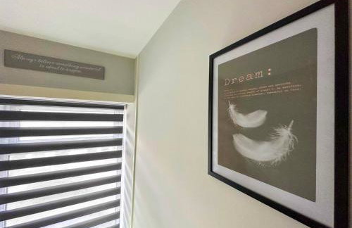 On Trend 3 Bedroom Home In Maerdy near Attractions - Foto 32