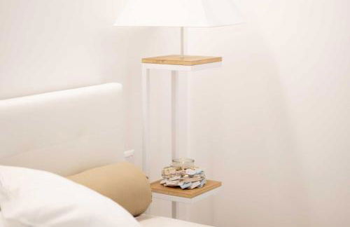 WHITE SOFIA - uno sguardo sul mare - Foto 1