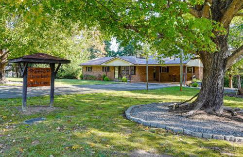 Game Nights, BBQs and Family Fun Union Grove Escape - Foto 36