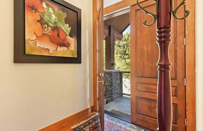 Luxury Mountain Chalet Deck w/ BBQ & Lake Views - Photo 31