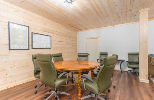 Secluded Cabin with Quality Furnishing and Hot Tub - Foto 48