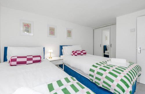 1Bed Contractor & Pilot flat - Parking & FAST WiFi - Foto 40