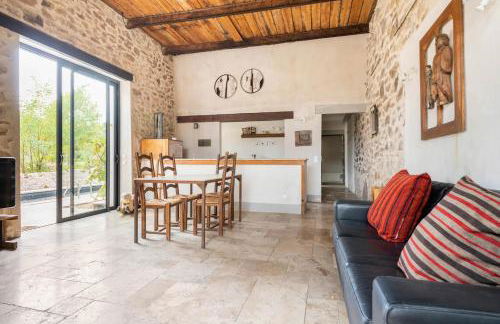 Charming villa in the countryside with swimmingpool - Foto 22