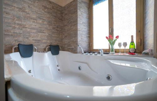 Bettí House vasca idromassaggio metro C Alessandrino - San Giovanni e trenino laziali-Termini -Bettí House - Foto 2