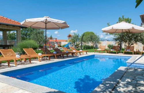 Villa Popovi a Dvori - Six Bedroom Villa with Pool - Foto 38