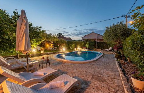 Four-Bedroom Holiday Home Lovinac With An Outdoor Swimming Pool 09 - Foto 16