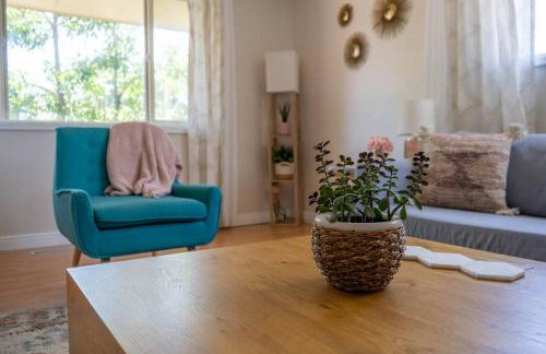 Turquoise Twin ★Vacation COS★3 King Beds★Near AFA - Foto 59