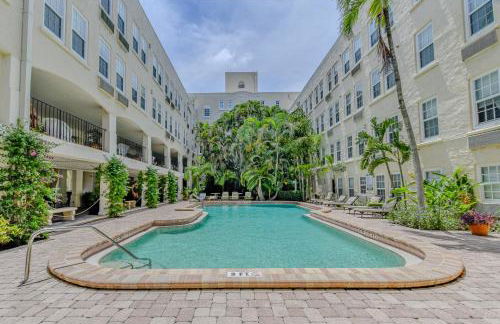 2BR Beachside Retreat with Pool - Foto 24