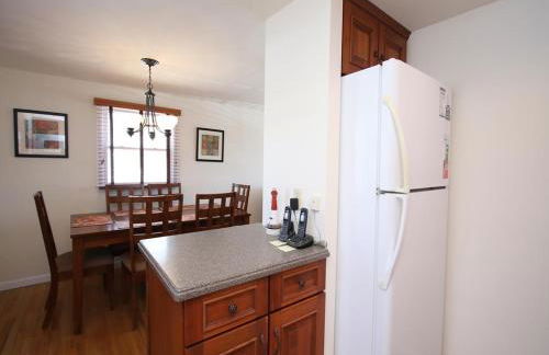 Bay Side Cape In Desirable Surf City Lbi - 4 Bedroom 2 Bath With Private Yard - Foto 3