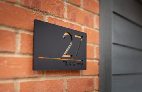 3 Bedroom House - Sleeps 8 - Driveway Parking - Foto 32