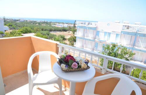Sunny Rooms - Photo 17