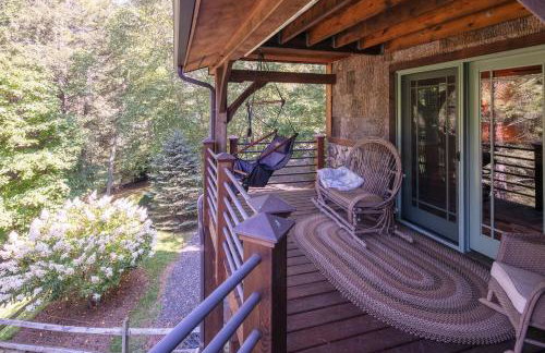 Luxury Riverfront Lodge - Sleeps 12, VIEWS, Fireplaces, Dogs OK - Photo 46