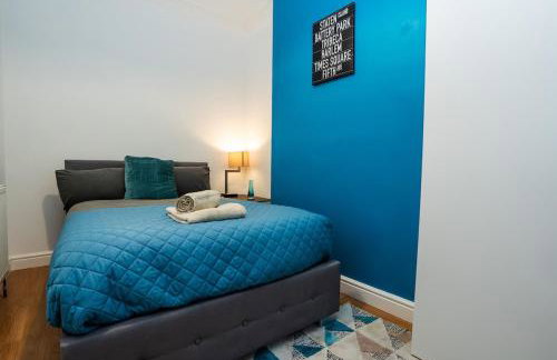 Comfy 4 Bed House near Notts City Centre - FREE Parking - Foto 34