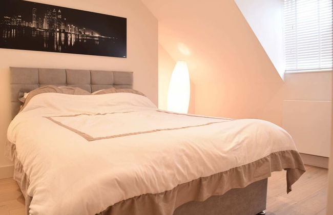 Stylish 2 Bed Apartment in West Hampstead - Photo 1