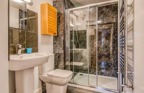 4 Bed in Newtown 48641 - Foto 22