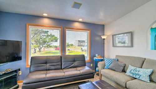 Pet-Friendly Ocean Park Home with Decks and View! - Foto 4