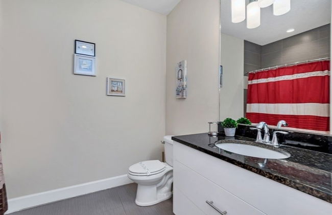 Serenity 3 Bed Townhome 3 Bedroom Townhouse by RedAwning - Foto 27