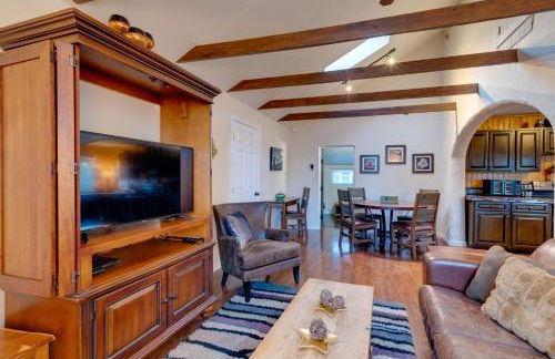 Rustic Log Cabin with Studio about 5 Mi to Pikes Peak! - Foto 5