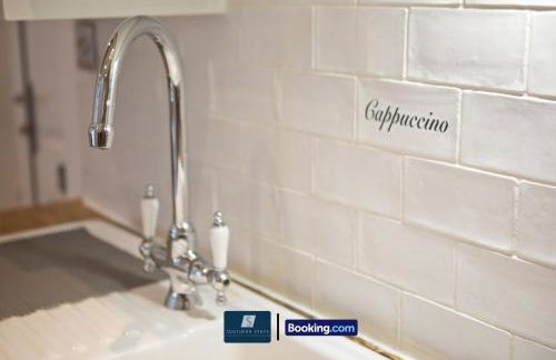 2 Bed House By Southern Stays Short Lets & Serviced Accommodation Bournemouth With Parking - Relocation & Family, 1km From The Beach - Photo 24