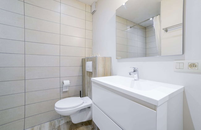 Holiday Home in Gros Fays With Garden - Photo 30