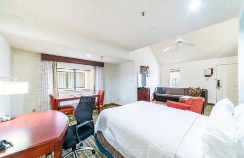 Phoenix Loft sleeps 6 - Photo 16