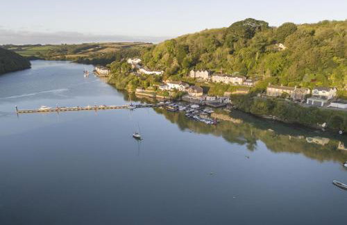 Waterfront House - Photo 43