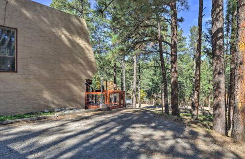 All-Season Alto Getaway with Fire Pit and Deck! - Foto 31