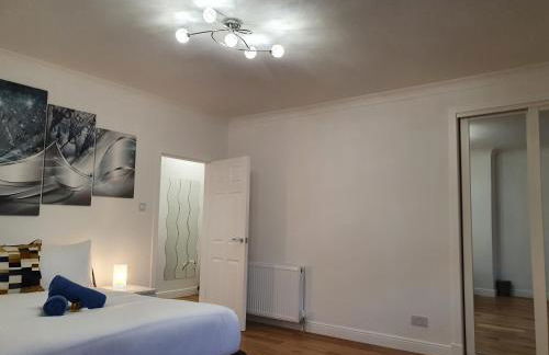 Glasgow Comfortable and Modern 3 Bedroom Mid Terraced Villa - Foto 41