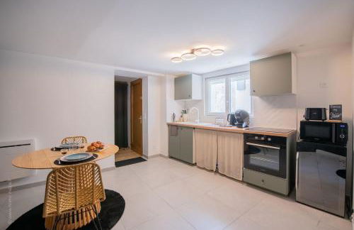 Love Room 91 avec Jacuzzi XXL - 15min Orly - 30 min Paris - Foto 13