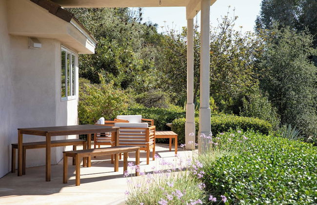 Modern Temecula Mansion w Pool, Hot Tub, Guest House & Valley Views Camila by Avantstay - Photo 55