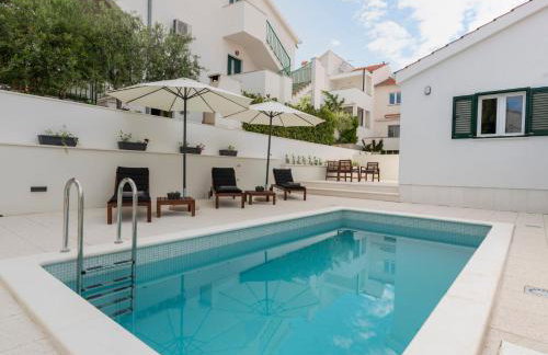 Villa Solenta s grijanim bazenom - Foto 3