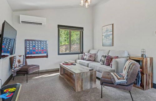 High Mountain Rustic Cabin Hot Tub Game Loft - Foto 5