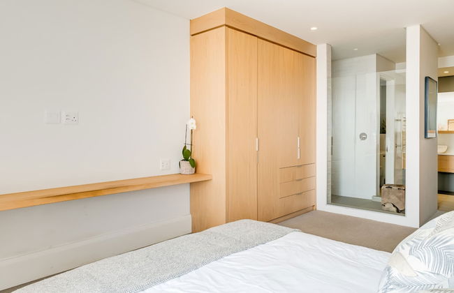 Gorgeous Sea Point Apartment With Rooftop Pool at Mirabel - Foto 12