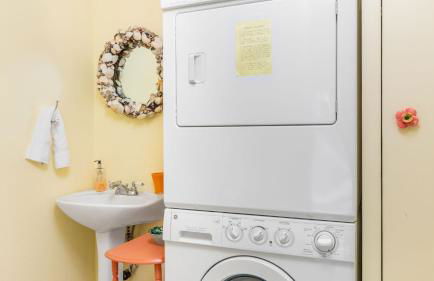 Comfy Coastal Cottage by Avantstay Mountain View - Photo 46