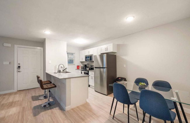 Stylish 2BR Near UT Hyde Park Evonify - Foto 19