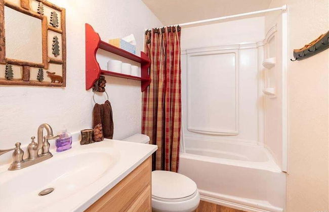 Cozy Red Cabin - Foto 13