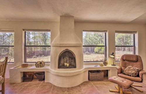 Artists Retreat with Pecos National Park Views! - Foto 5