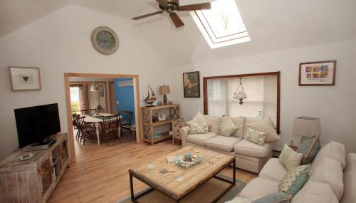 Cape Escape Chatham 5 Star Beach Chic 5 Min Walk to Beach-Newly Renovated Private Retreat AC - Foto 4