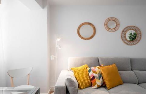 Ronda Suites junto estación tren y hospitales - Foto 24