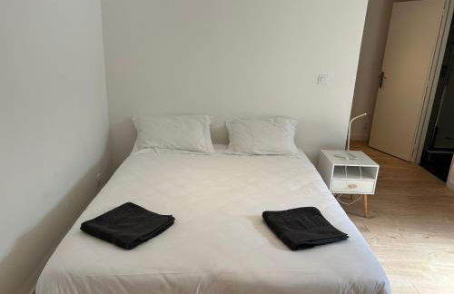 Kery House Calme et proche du Centre - Foto 12