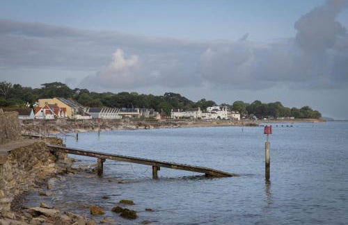 Saltwater Lodge - Air Conditioned 75yrd to the sea - Photo 19