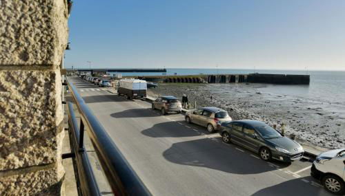 L Ostra 1, appartement haut standing front de mer à Cancale sur le Port de La Houle - Foto 3, Other