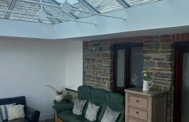 The Milking Parlour - Photo 13