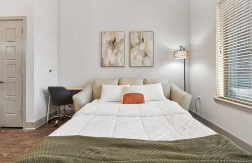 Serene Frisco Apt with Pool, EV Charger and Gym - Foto 30