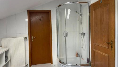 Dachwohnung mit Blick auf den Wagenberg - Foto 5